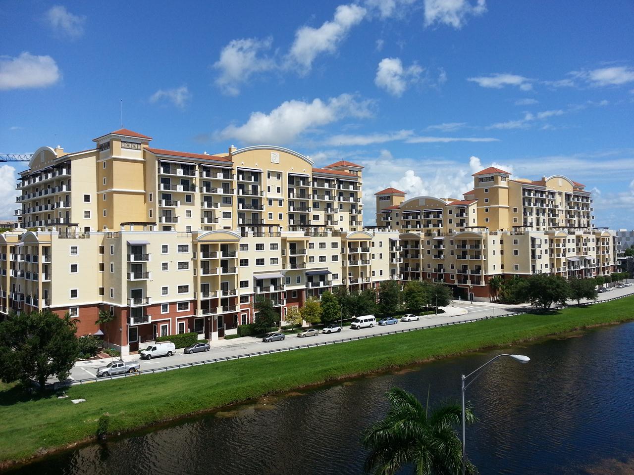 Colonnade Dadeland Apartments